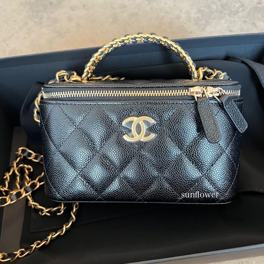 シャネル ♪2022SS♪ Chanelロゴハンドル バニティケース (CHANEL