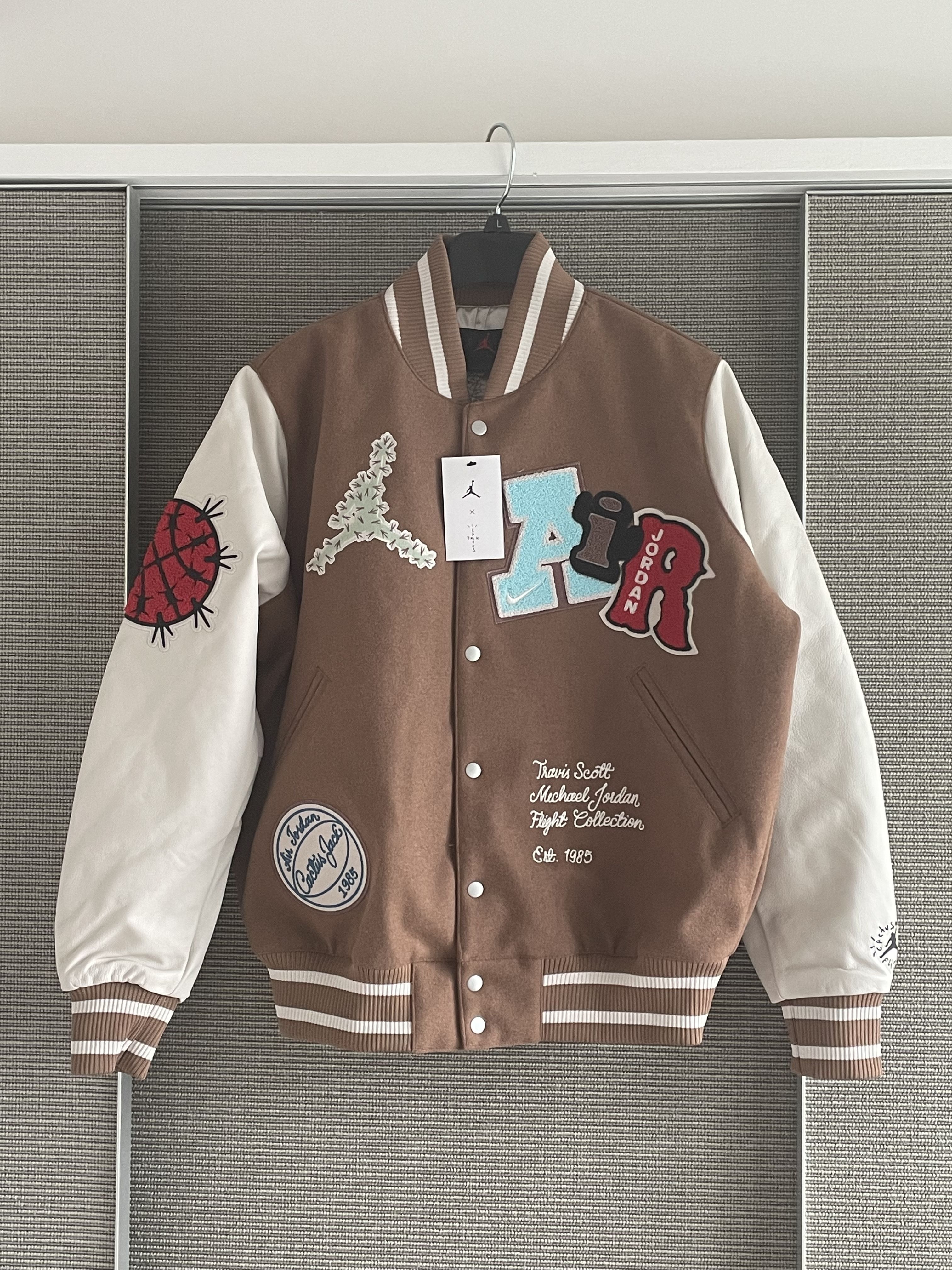 NIKE】ジョーダン JORDAN X TRAVIS SCOTT スタジャン (Nike/スタジャン