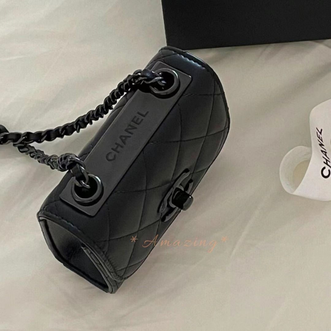 限定♪オシャレなオールブラックCHANEL ミニチェーンクラッチ (CHANEL