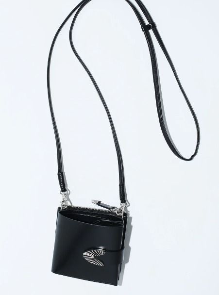 TOGA] レザー ショルダーウォレット 2色 (TOGA/折りたたみ財布