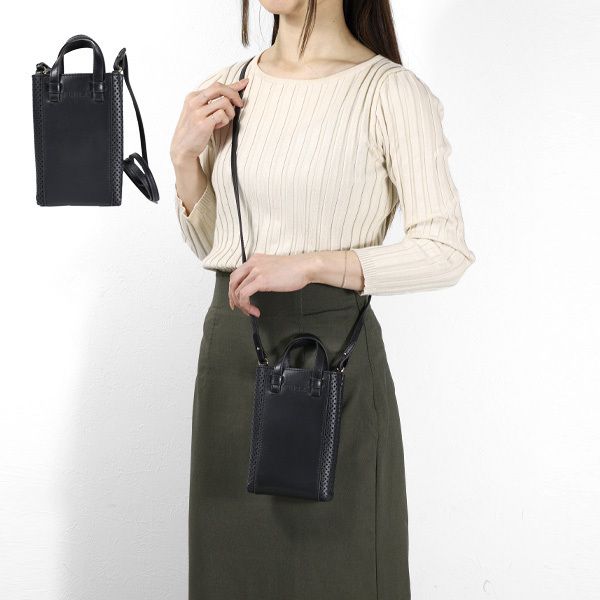 FURLA フルラ ショルダーバッグ クロスボディバッグ 鞄 (FURLA