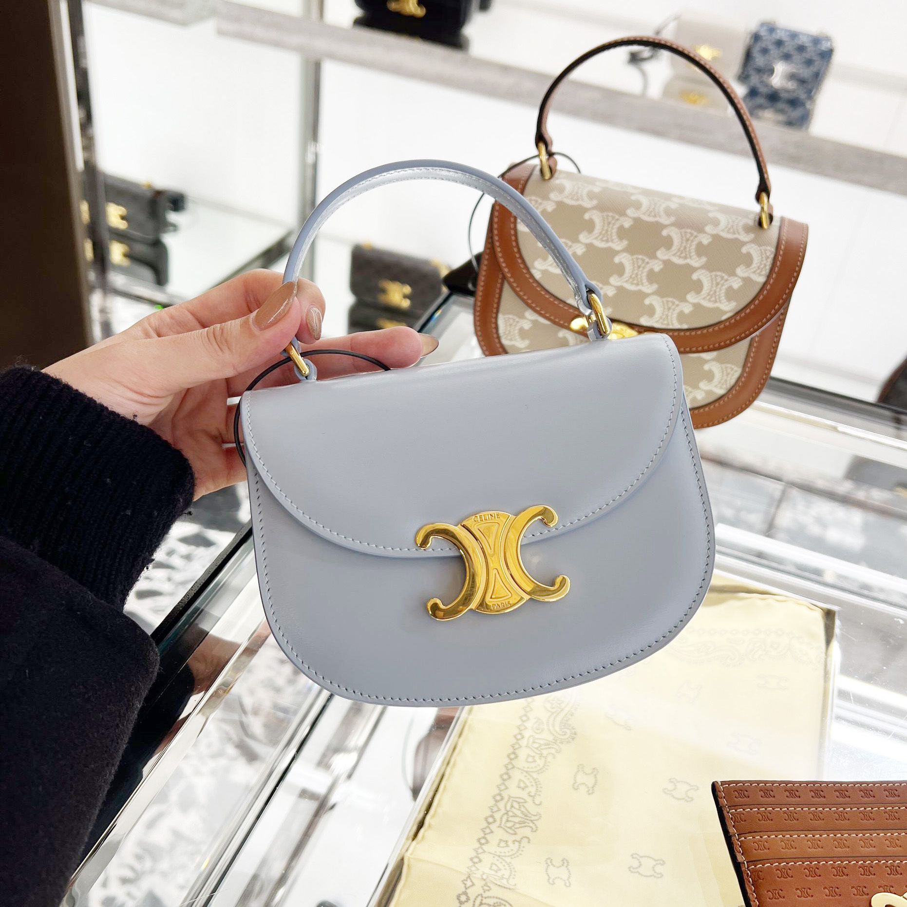 トリオンフ】☆CELINE☆ミニ ブザス クレア ショルダーバッグ (CELINE