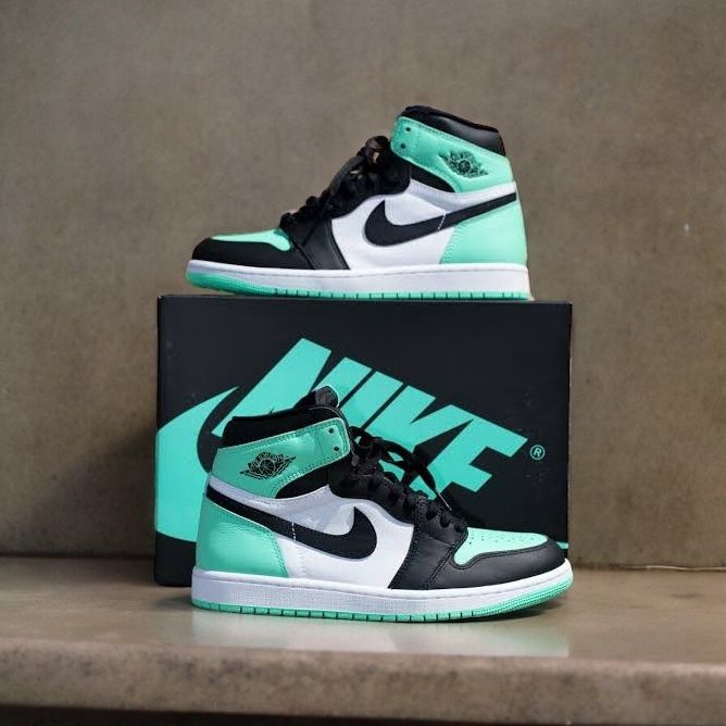 Nike Air Jordan 1 High OG 