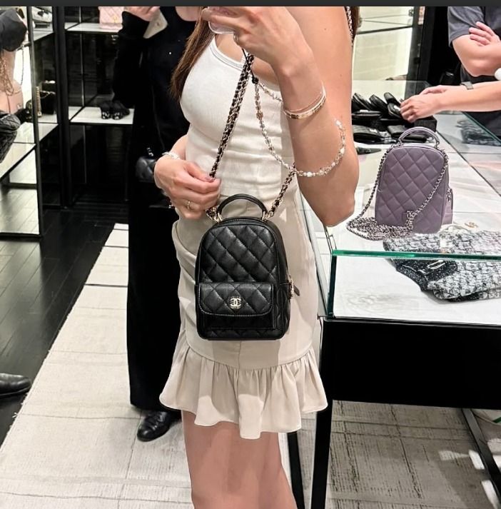 サイズ感が可愛い【CHANEL】】ミニリュック ショルダーバッグ (CHANEL