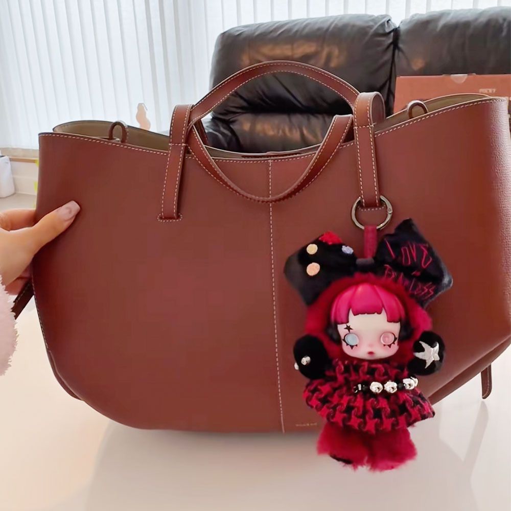 本物保証 /関税・送料無料】POP MART チャーム ヨーロッパ限定 (POP