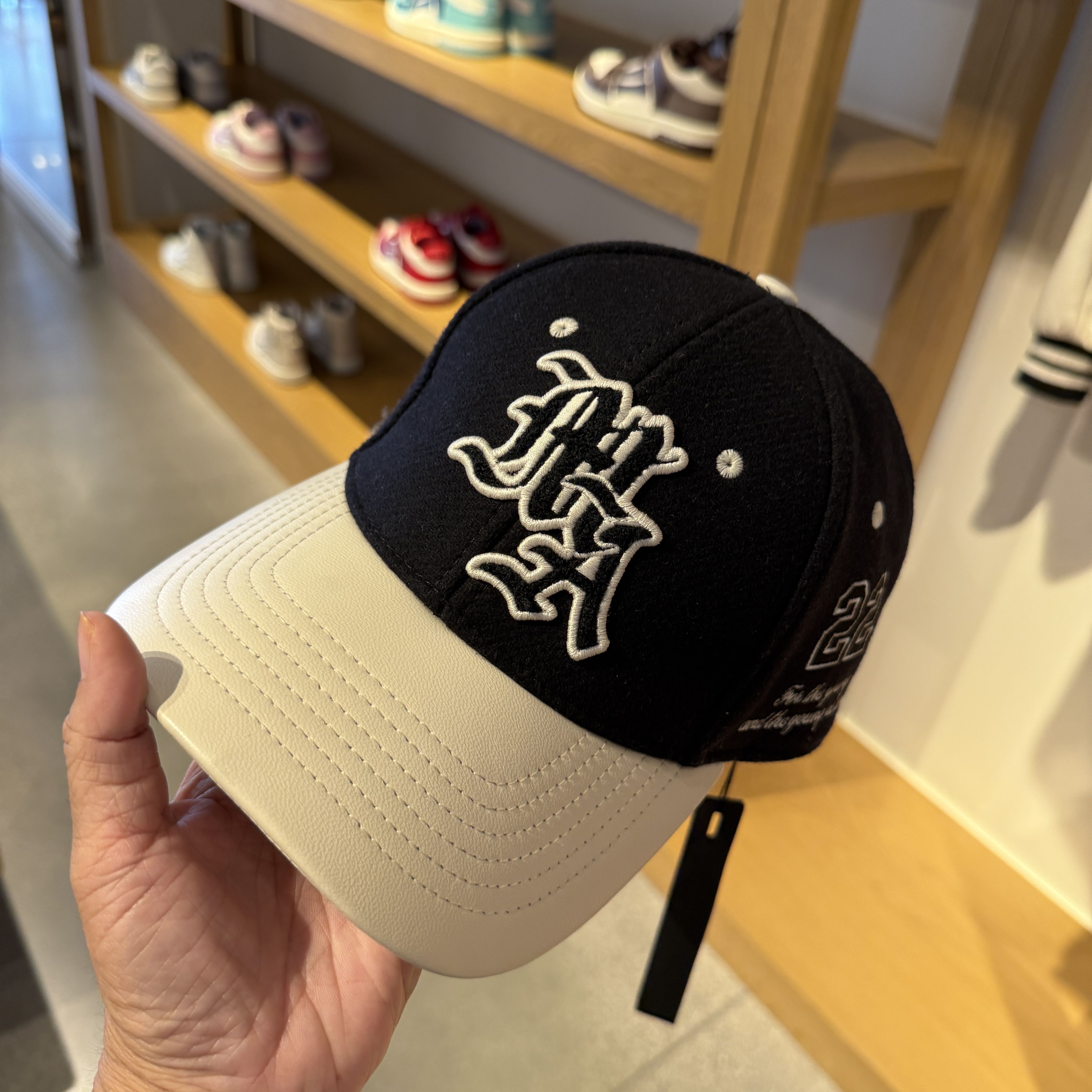 大人気【AMIRI】DREAM TEAM TWO TONE HAT キャップ AMHACP1010 (AMIRI