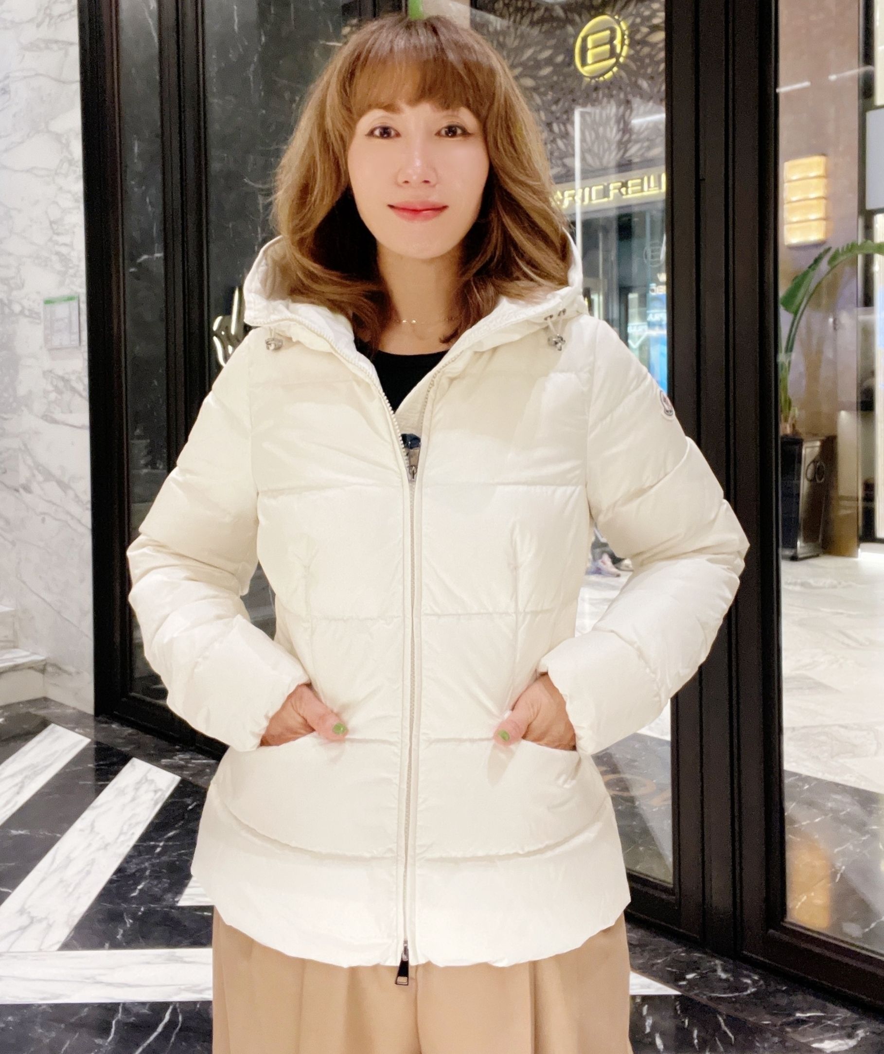 MONCLER☆25/26AW ショートダウン AVOCE☆4色展開・関税込み (MONCLER