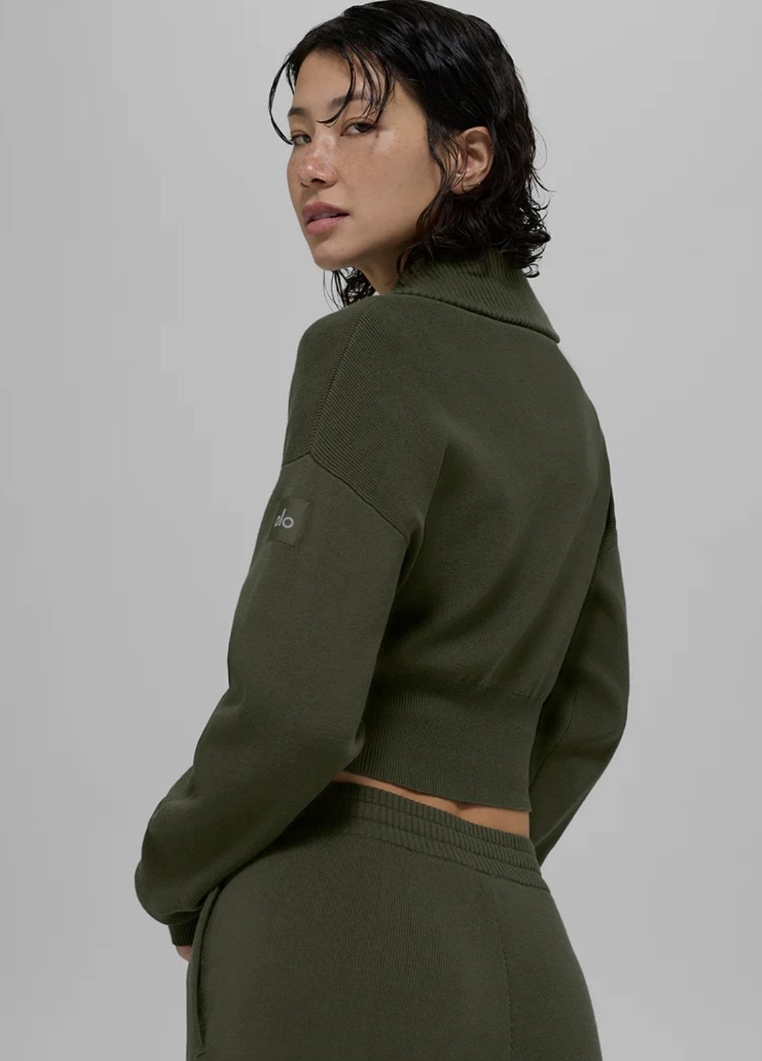 Alo Yoga〉Scholar Knit クロップド フルジップ ジャケット (ALO Yoga