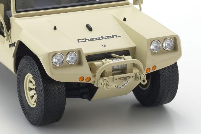 人気SUVランボルギーニ・ウルスの源流ともいえるチーターの1/18