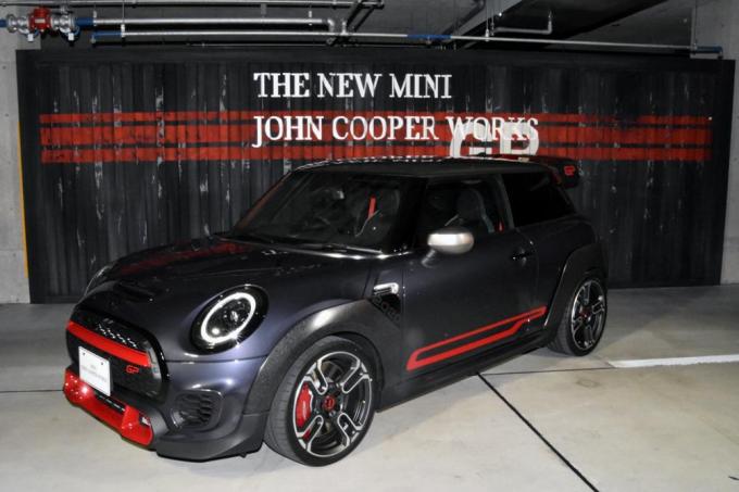 306馬力の史上最速モデル「MINI John Cooper Works GP」が日本初公開