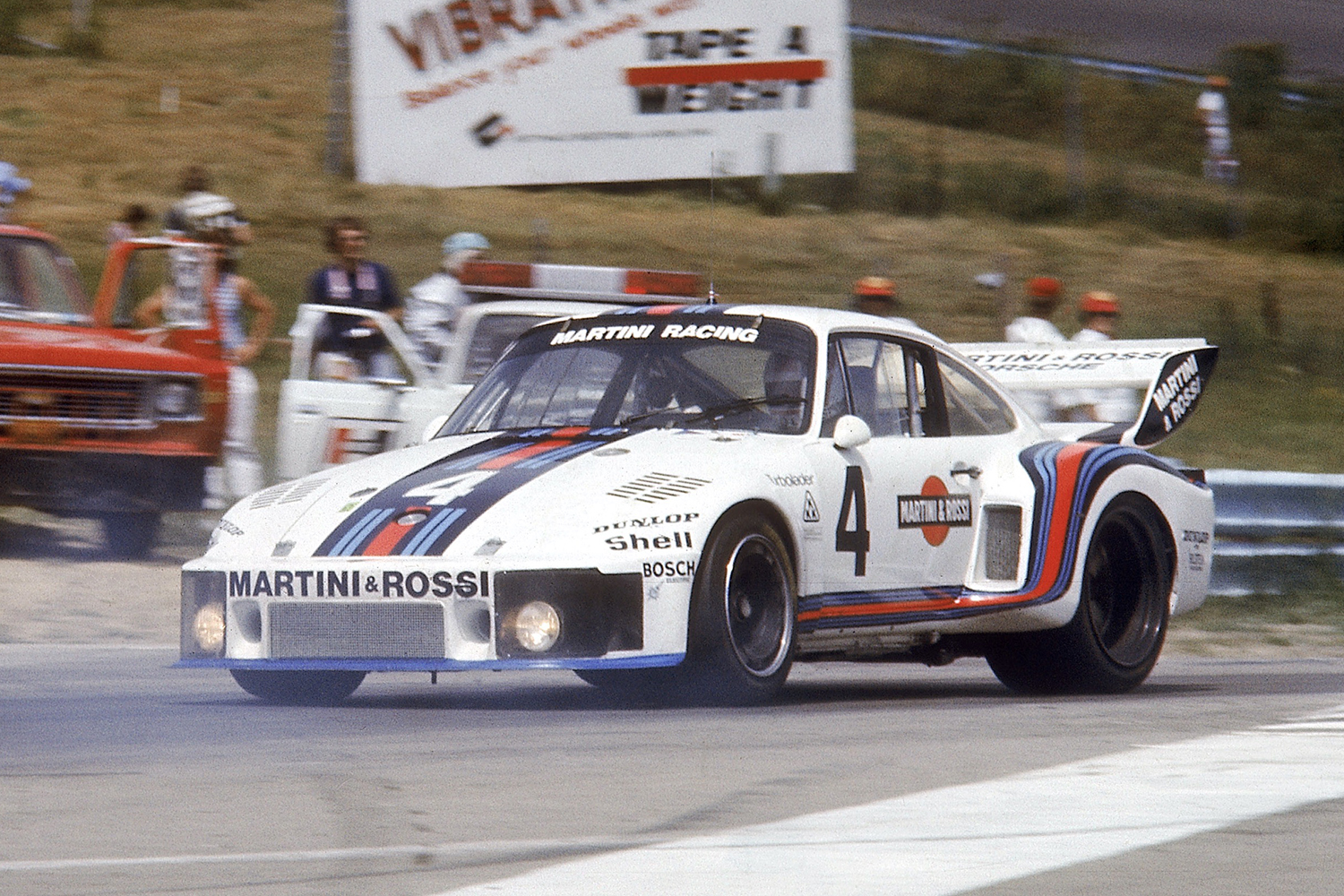 911ターボをベースに製作されたレーシングカー！ ポルシェ935 | 自動車