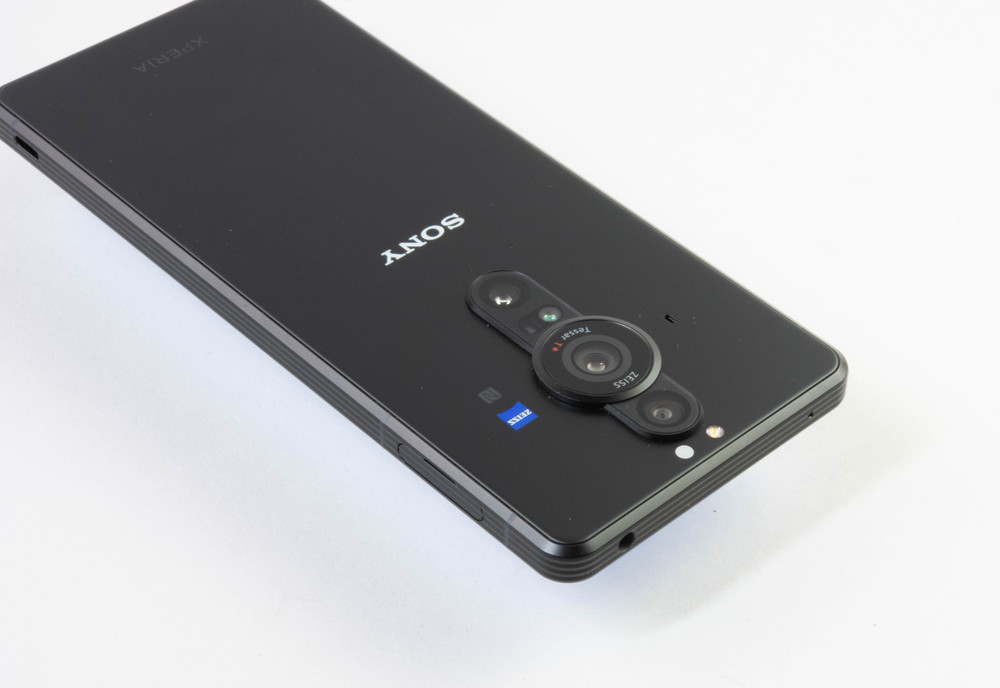 ソニーのスマホ「Xperia PRO-I」、プロ向けのカメラを見ると高い価格も
