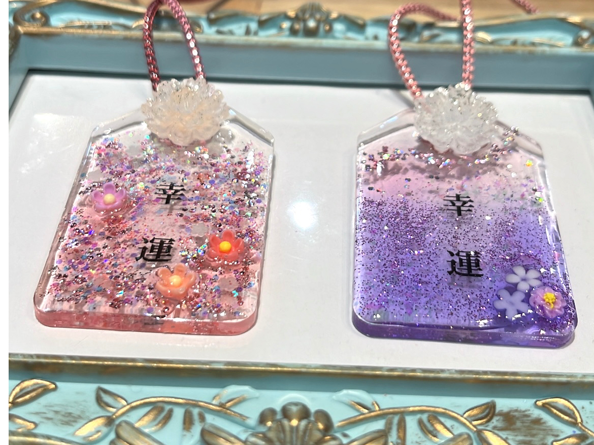 万座毛 当日予約可能♪】キラキラレジンオリジナルキーホルダー作り