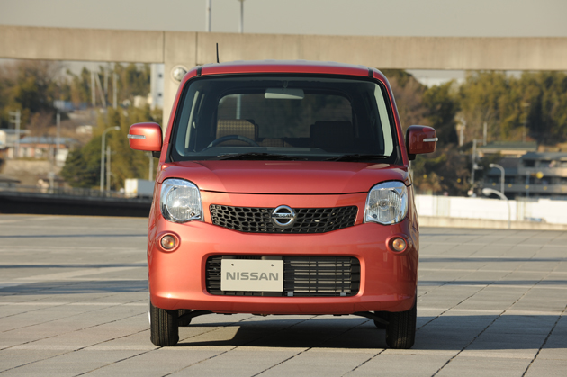 H22年式 で車検R9年4月の日産モコ 足として良し 部品取りもよし13