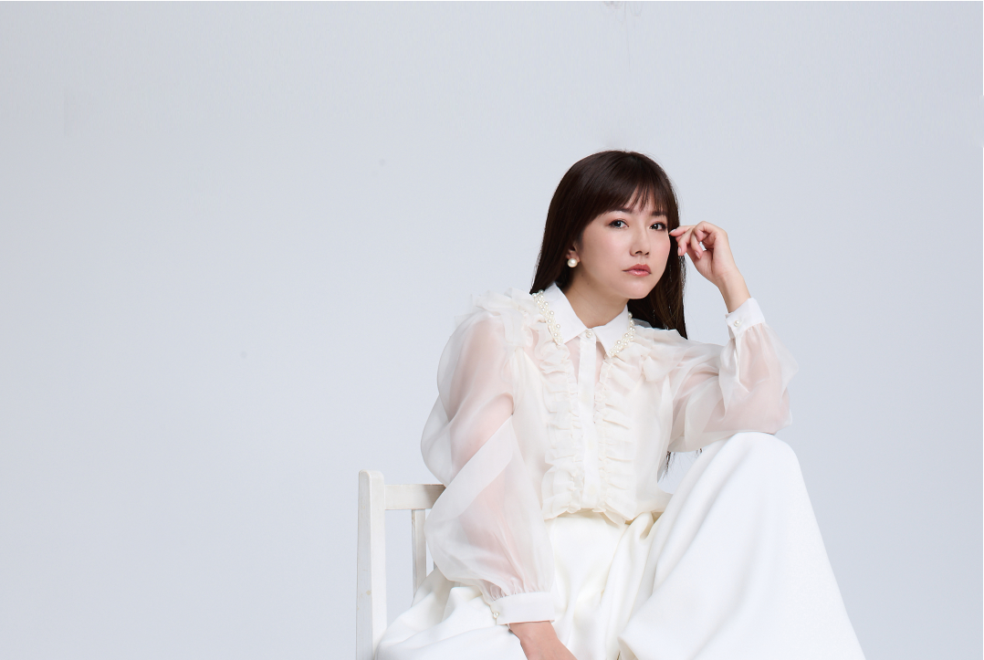 HITOMI SHIMATANI 島谷ひとみ