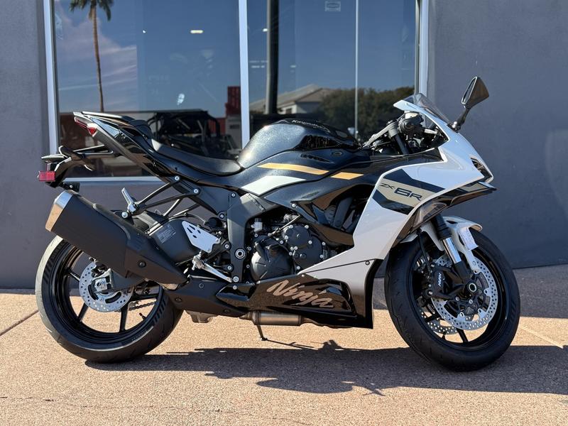 2026 Kawasaki Ninja® ZX™-6R | RideNow Peoria
