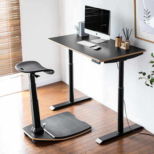 スタンディングチェア（ハイスツール）｜高さ61.5～118.5cm・マット付属