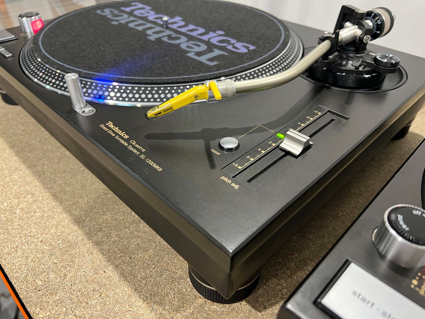 2x Technics SL-1200MK6 from private collection | 3950 EUR