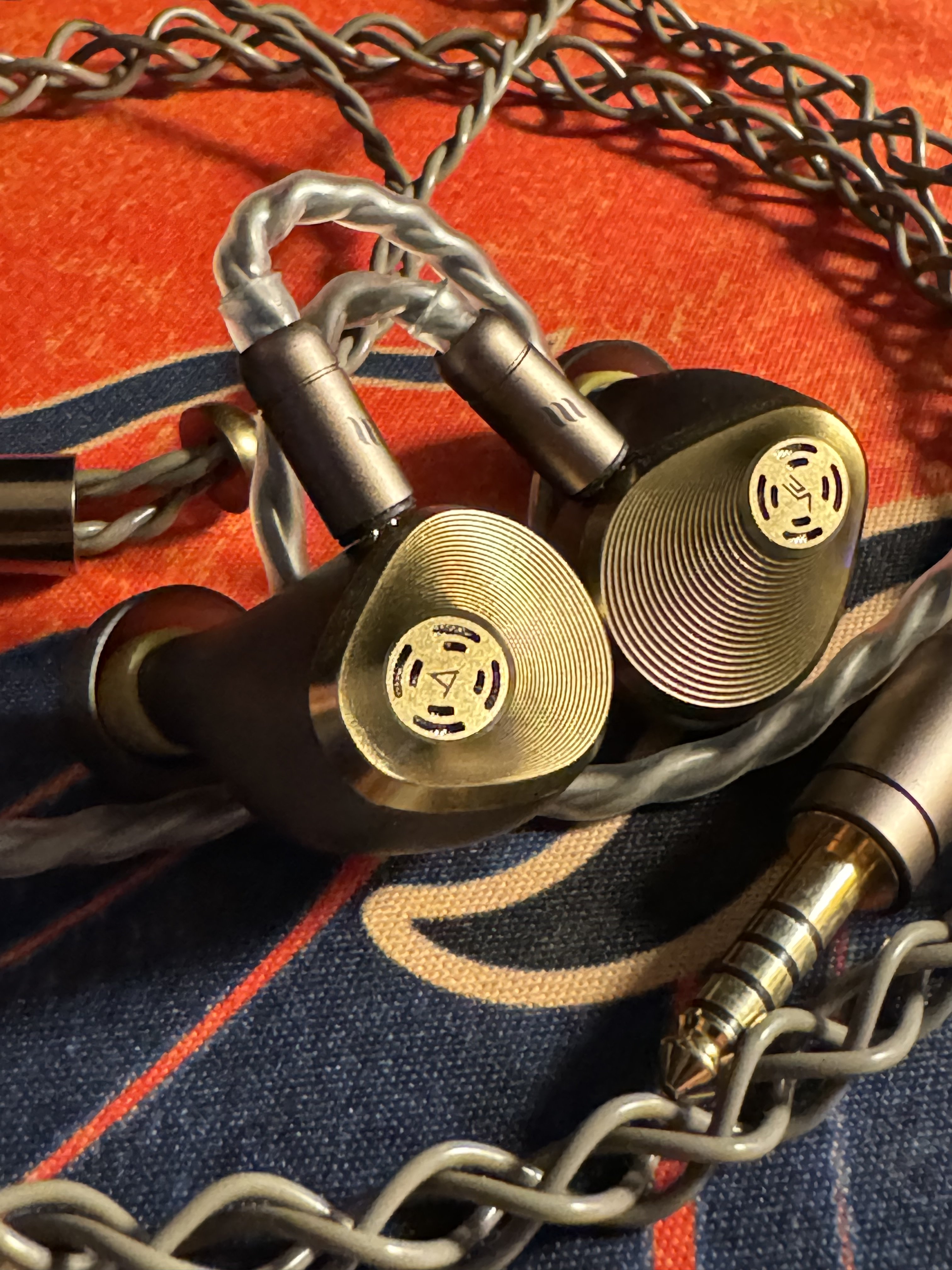 Vision Ears Aura | Headphone Reviews and Discussion - Head-Fi.org