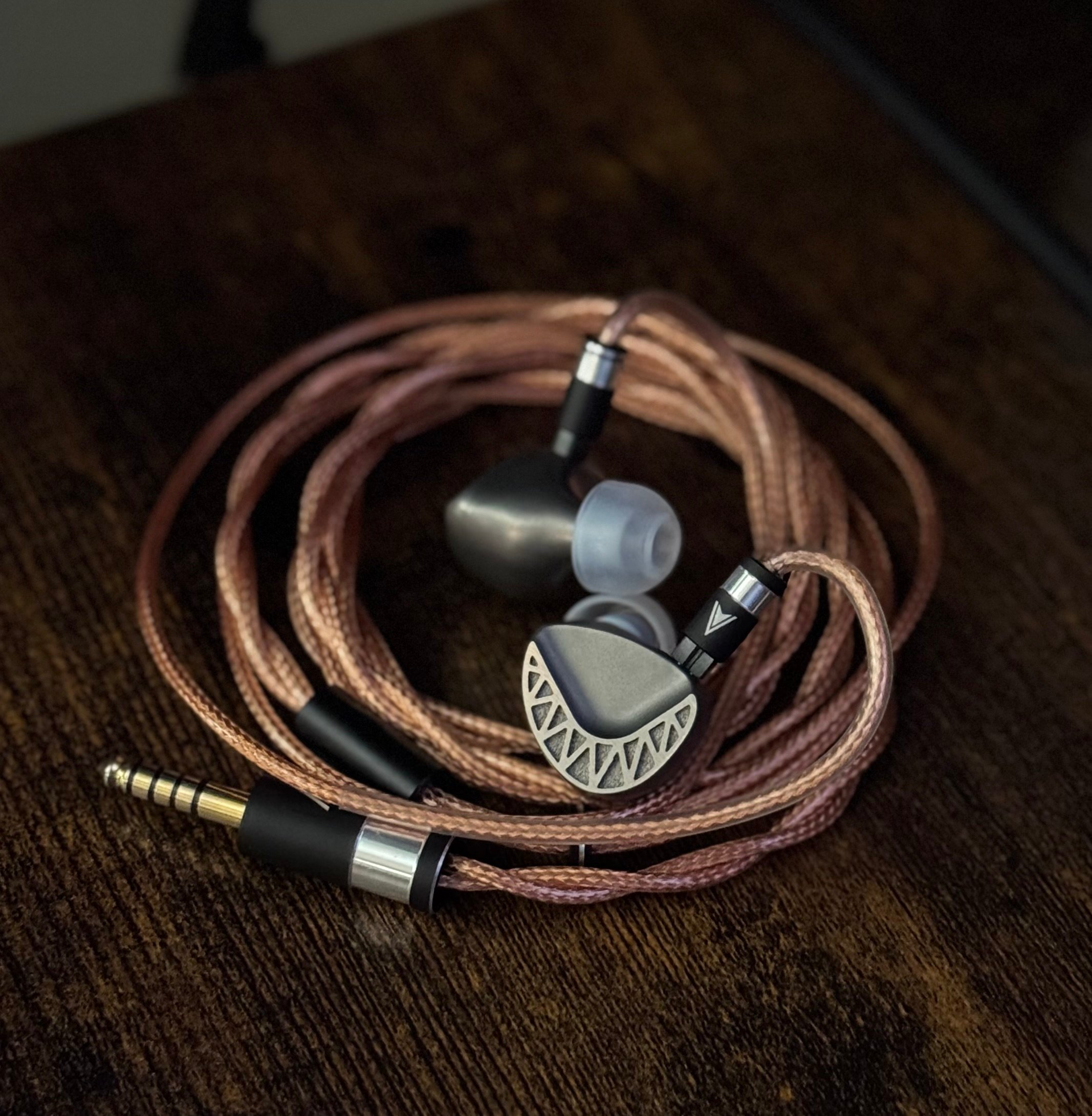 Unique Melody Maven II Crescent - Reviews | Headphone Reviews and