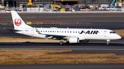 JA241J - Embraer E190STD [19000708] - Flightradar24