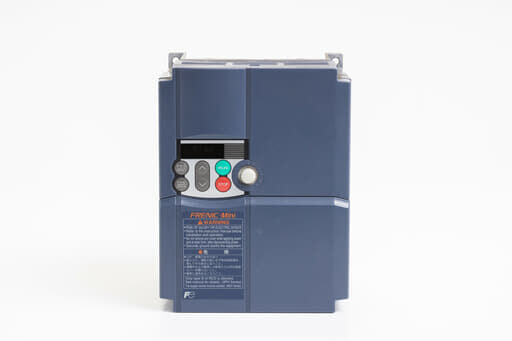 富士電機 インバータ FRN3.7C1S-2J (累計稼働時間11420h) | 保守部品.com