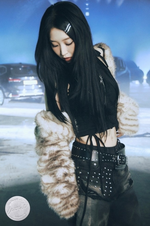 MAMAMOO ムンビョル、4thミニアルバム「laundri」新たなムードイメージ