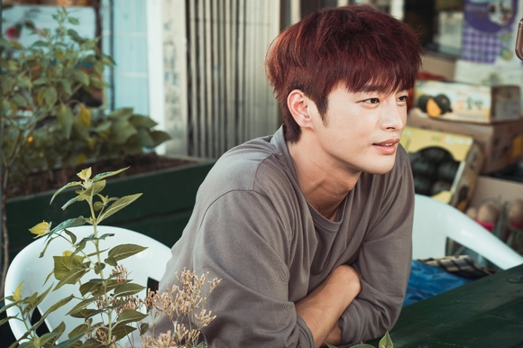 ソ・イングクの直筆サイン入りポラが当たる！「空から降る一億の星