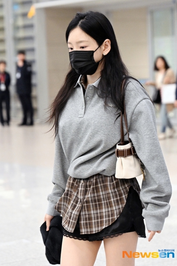 PHOTO】少女時代 テヨン、ソロコンサートを終えてマカオから帰国（動画