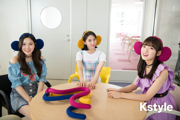 密着レポ】OH MY GIRL BANHANA、日本で初めてのMV撮影に大はしゃぎ