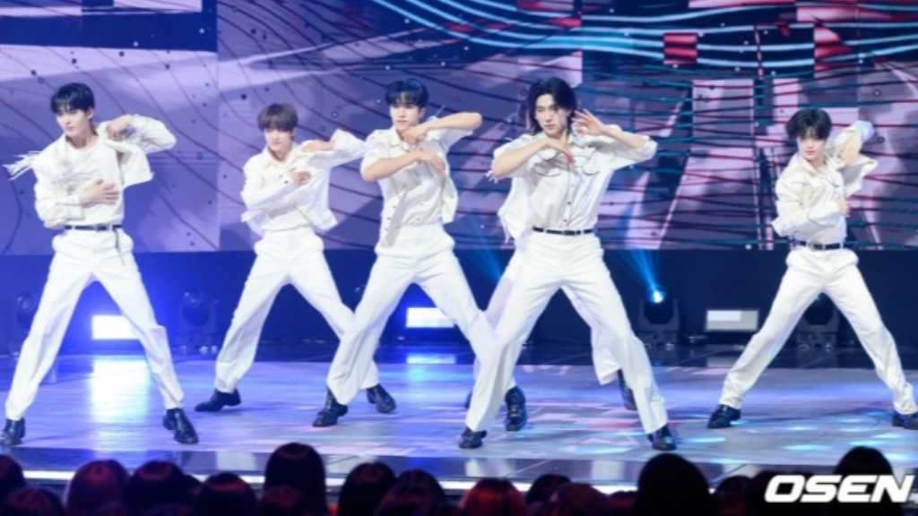 PHOTO】LUN8からThe KingDomまで、10/1放送の「SHOW CHAMPION」に出演