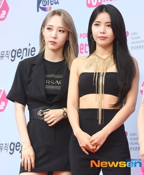 MAMAMOO ソラ＆ムンビョル、ユニット活動を予告「アルバムを準備中