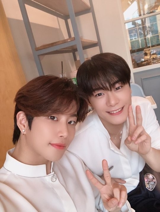 ASTROのMJ、ムンビンの誕生日を祝うメッセージを公開「ところで、なぜ