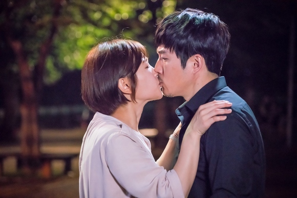 愛を知らない天才医師が出会ったのは…チャン・ヒョク主演