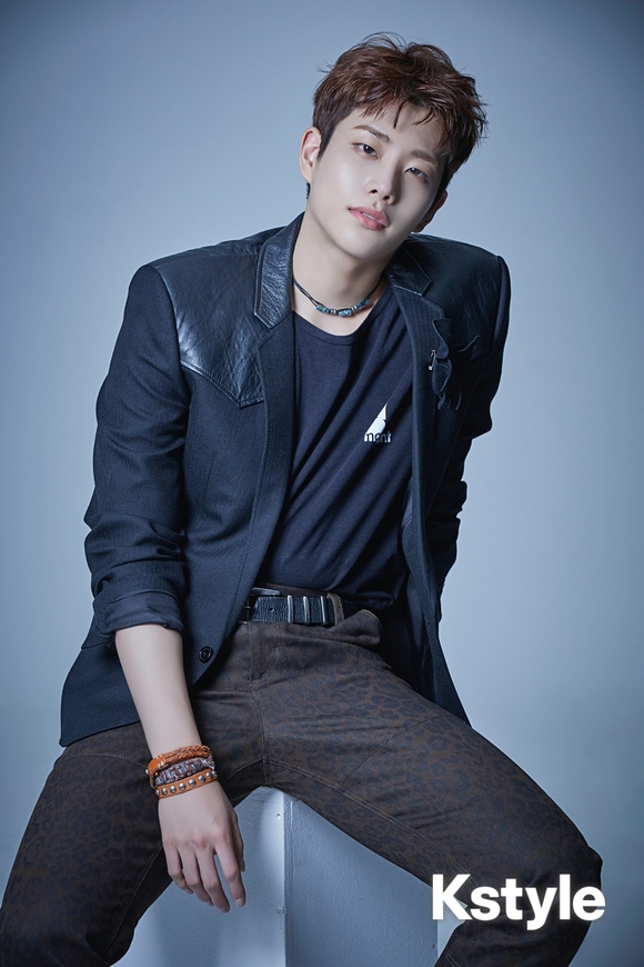 ASTRO、6年間を共に歩んだメンバーへ…ミニアルバム「SWITCH ON」に込め