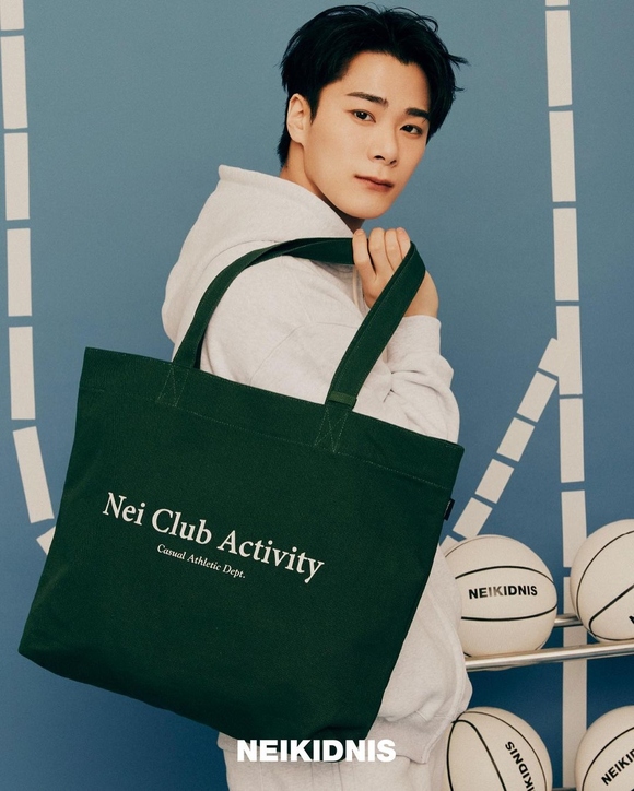 ASTRO ムンビン、韓国アパレルブランド「NEIKIDNIS」とのコラボ商品を5