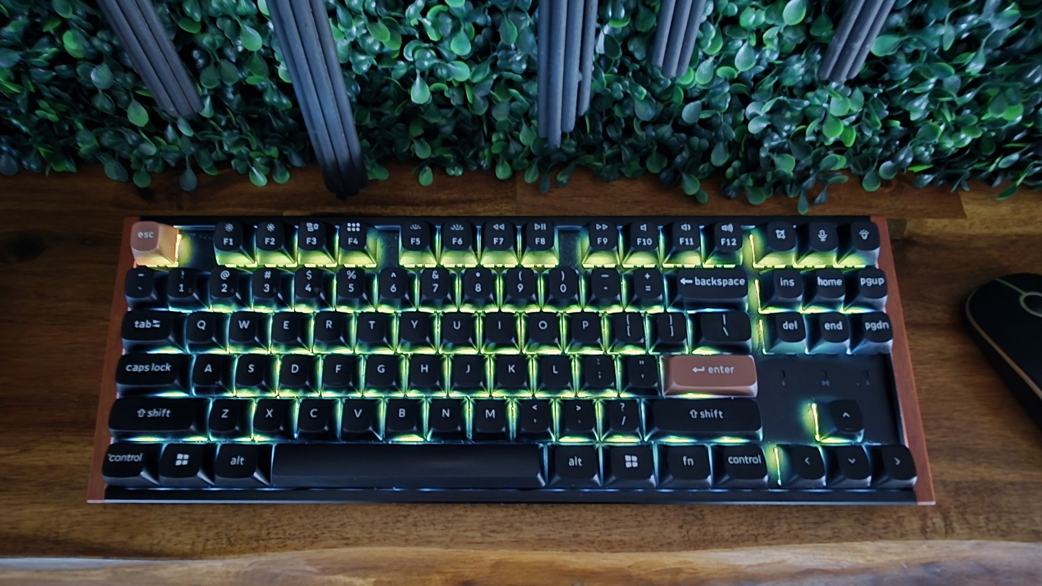 Keychron K8 HE Special Edition Review: magnetic mid-century