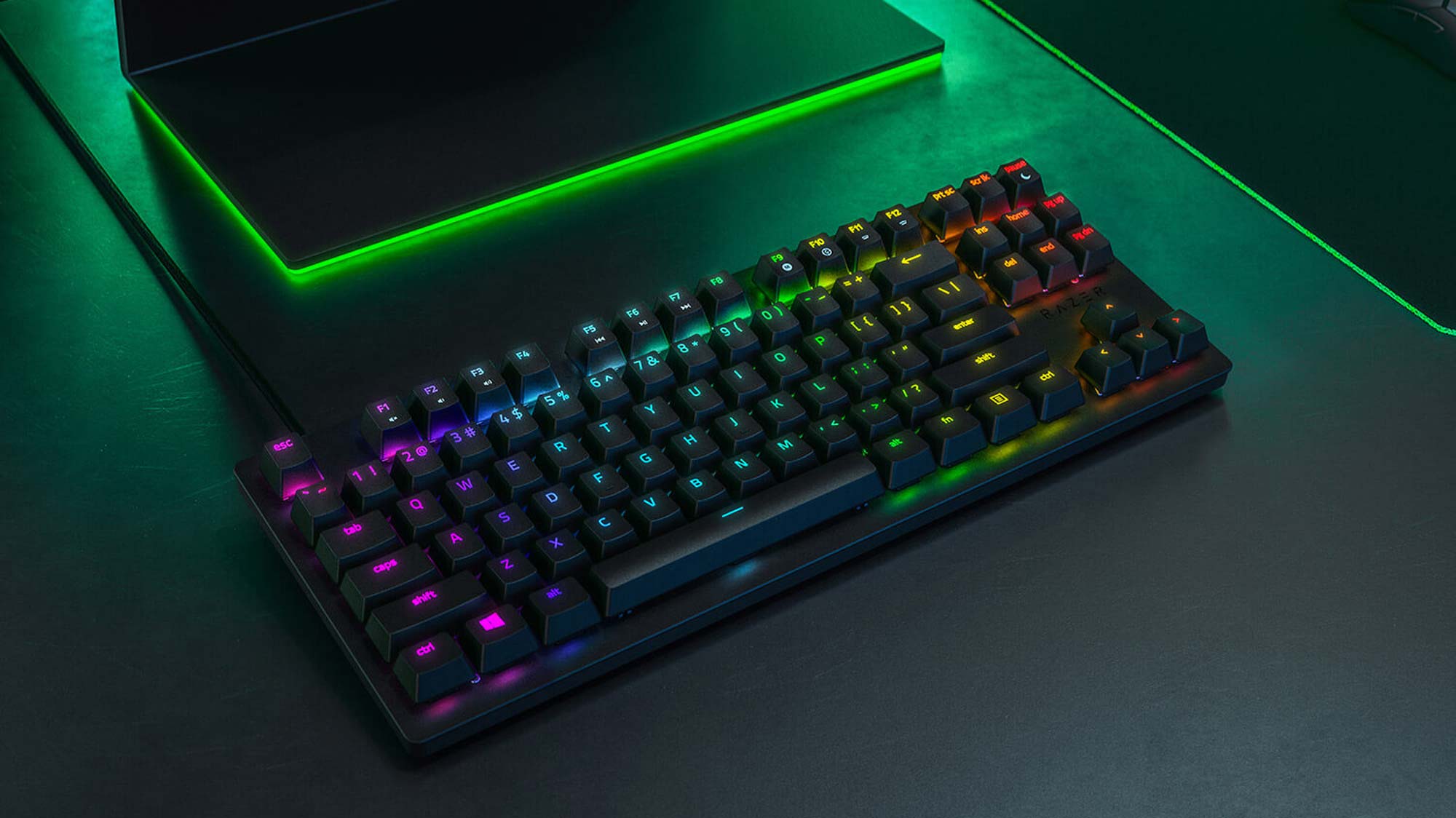 Razer Huntsman Tournament Edition Review: Lightweight and