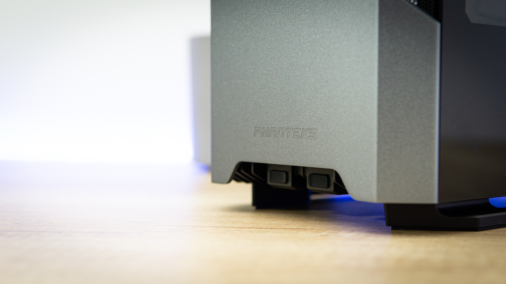 Phanteks Evolv Shift 2 Review: Pretty Mini-ITX Power Tower | Tom's