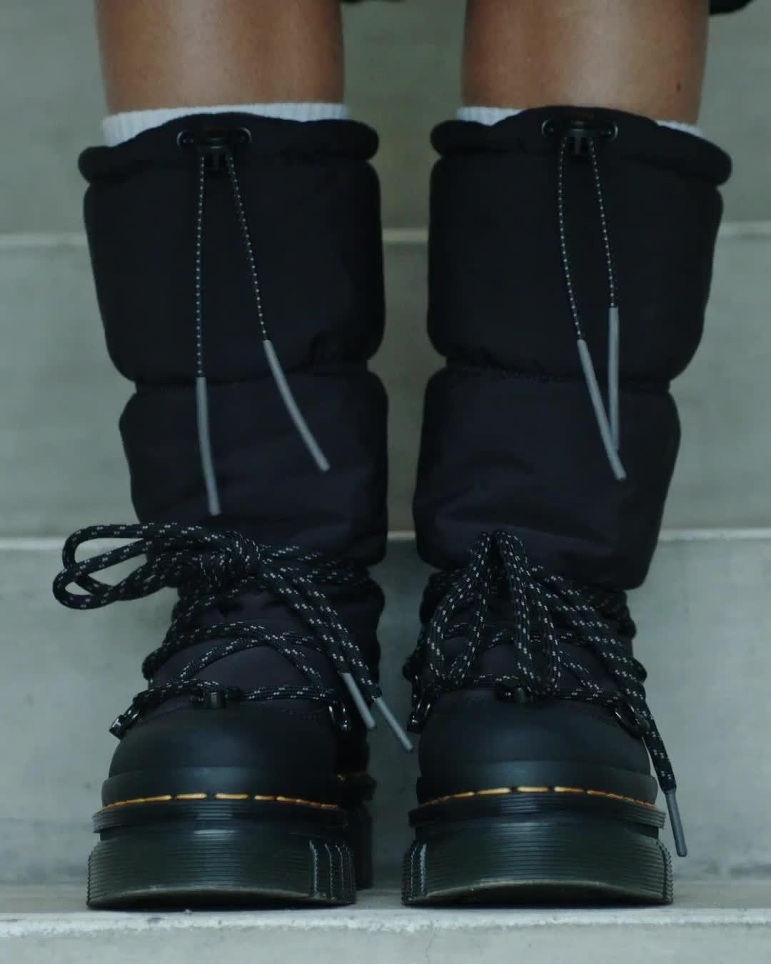 Audrick Hi Puffer Boots in Black | Dr. Martens