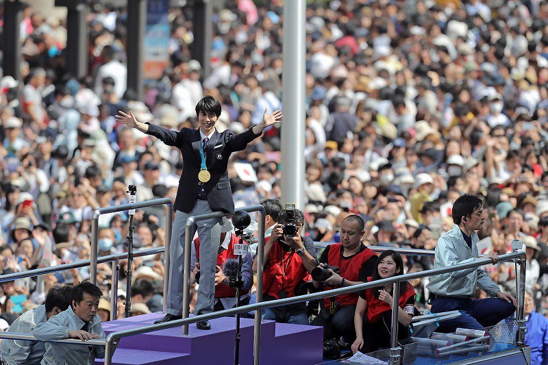 平昌冬季五輪：羽生選手が仙台で凱旋パレード [写真特集1/14] | 毎日新聞