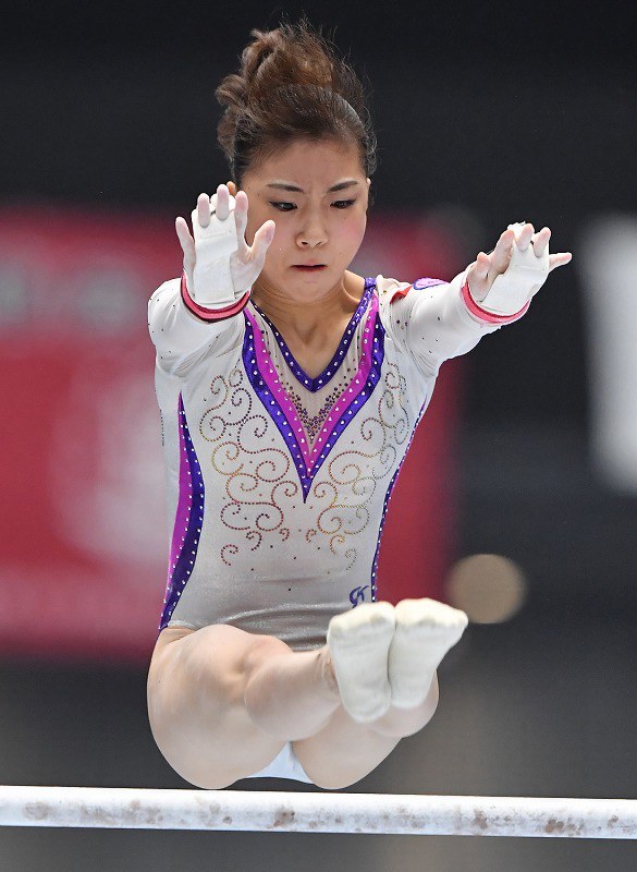 体操：田中2連覇…男子平行棒 全日本種目別選手権 [写真特集13/11