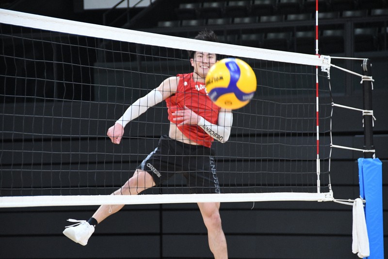 冬ごもり特選集：バレー界の「二刀流」 ウルド名古屋・水町泰杜