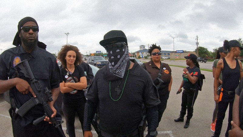 秘密結社KKKや新ブラックパンサー党に密着 「グルメリポート」新作、29