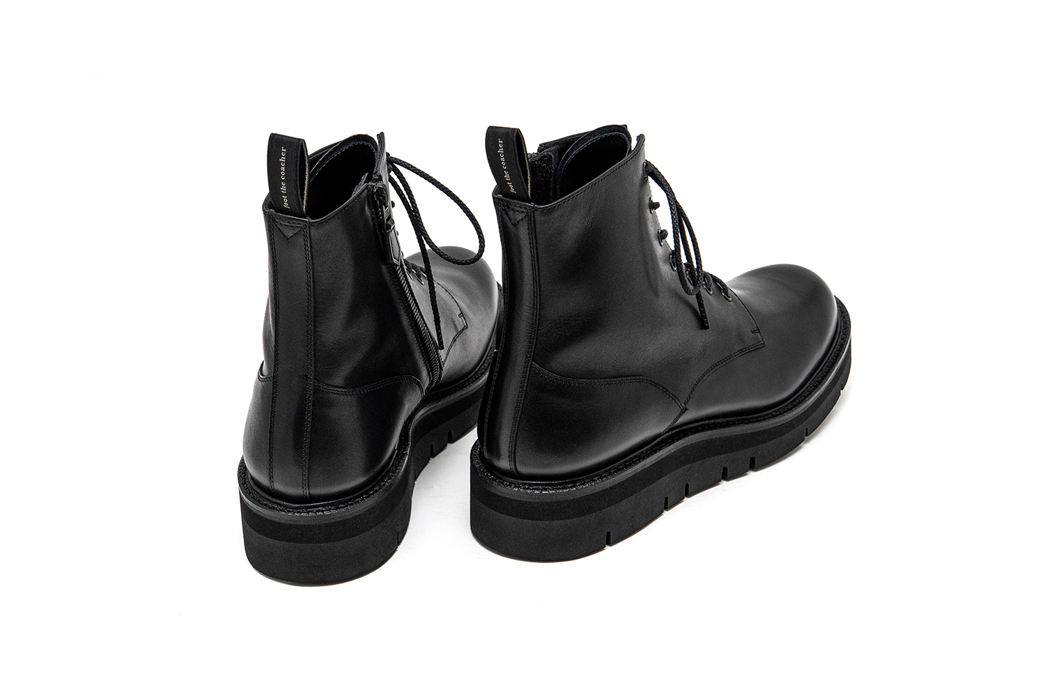 foot the coacherの定番ブーツがアップデート