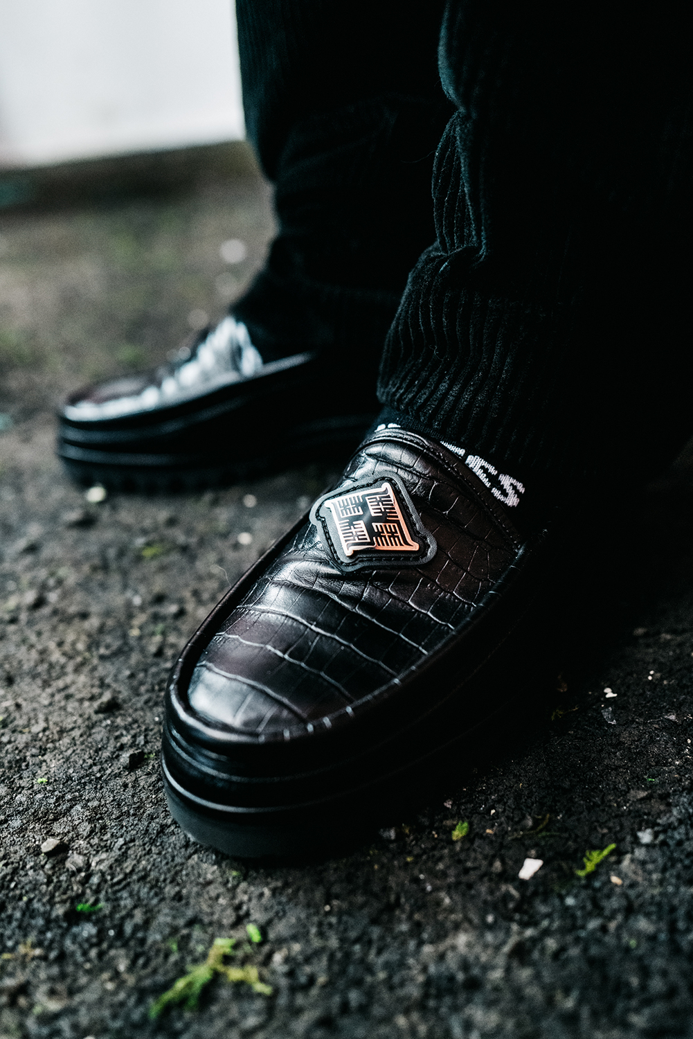 舐達麻の手掛けるBUDSPOOLとBLOHMによるコラボレーションシューズ