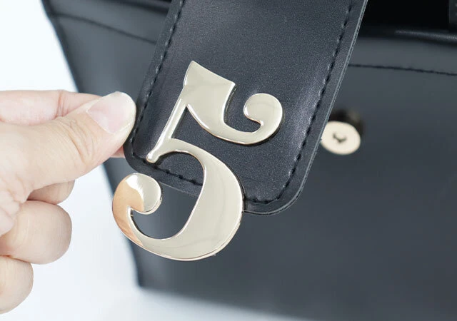 人気ブランド初ムックの付録は高見えショルダーバッグ！もうおでかけ