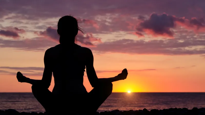 マインドフルネス瞑想をより深めるための実用的なヒント | NEUROFIT