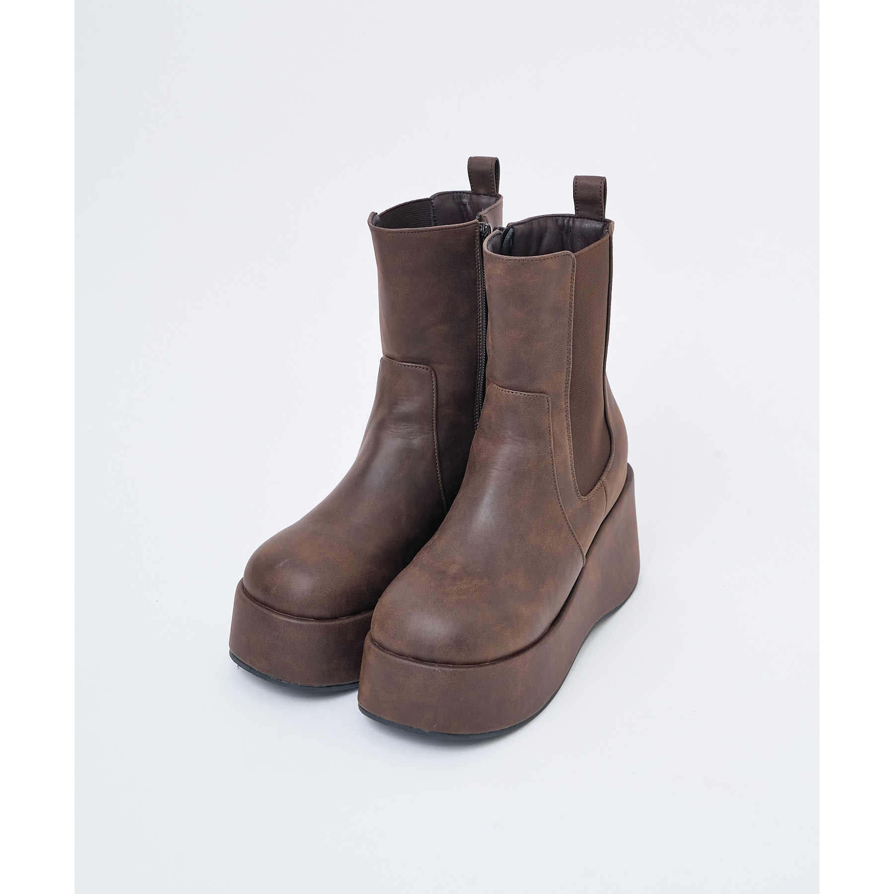 マイナス3キロ見え/SNSで話題】サイドゴアボリュームソールショート