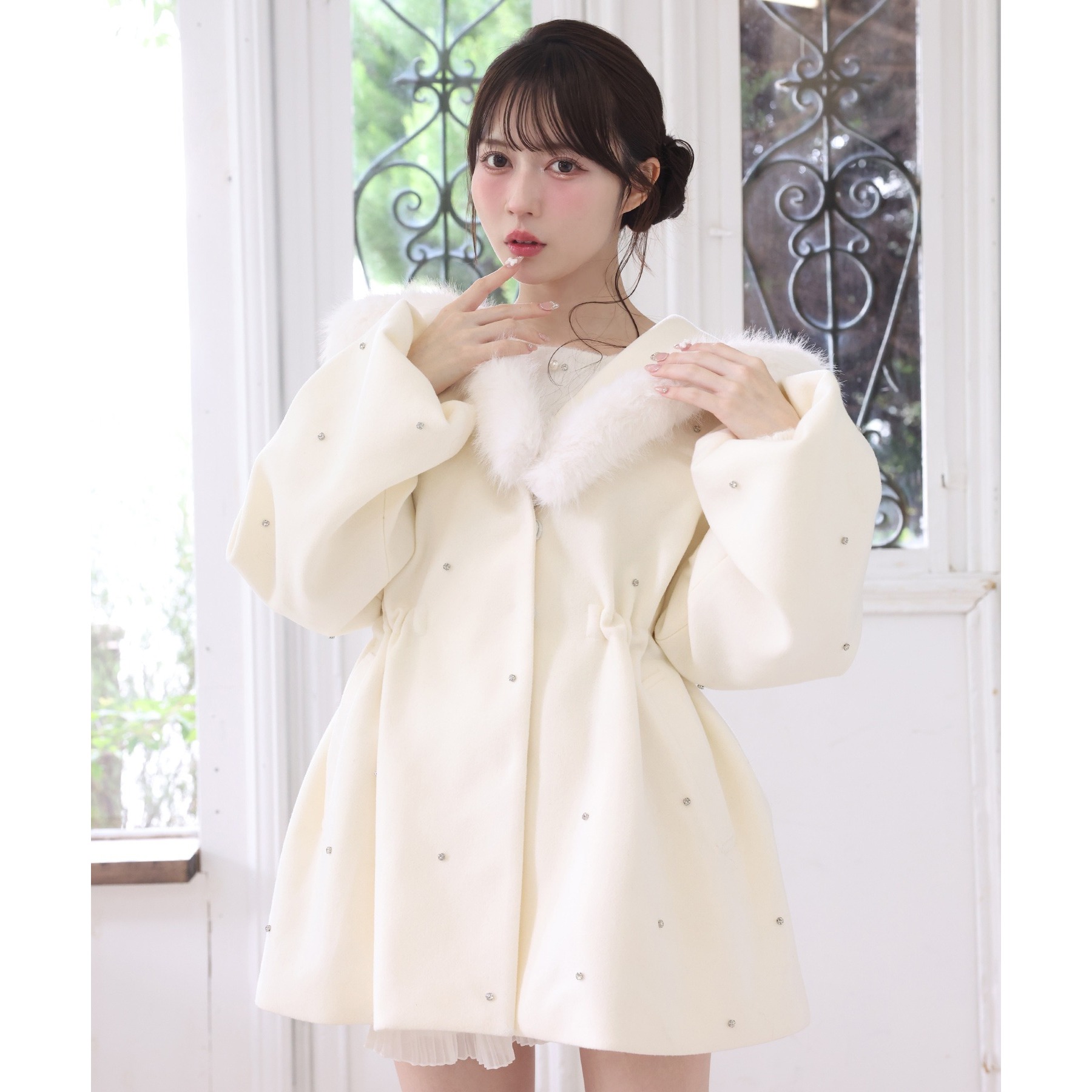 フードフェイクファービジューミドルコート | ファッション通販サイト NUGU